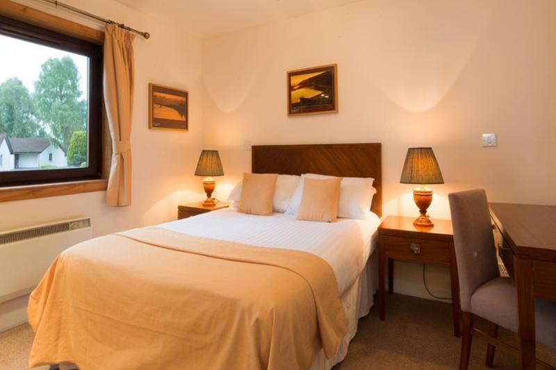 Macdonald Spey Valley Resort أفيمور الغرفة الصورة